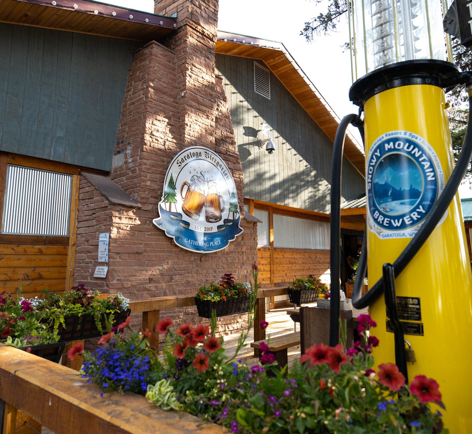 The beer garden at Snowy Mountain Brewery in Saratoga.