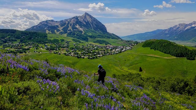 5 Best Colorado Mountain Towns, According to a Local